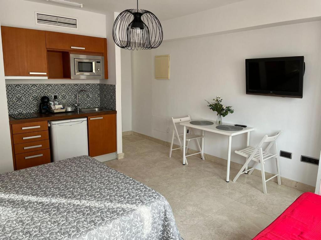 Illescas Apartamento エステポナ エクステリア 写真