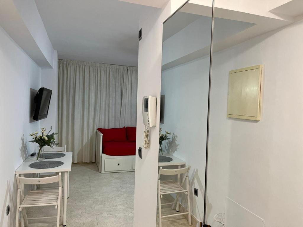 Illescas Apartamento エステポナ エクステリア 写真